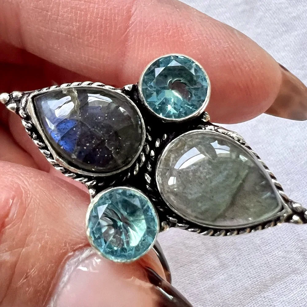 925 WOW WOW! Flash Labradorite + Blue Topaz Ring 7.5